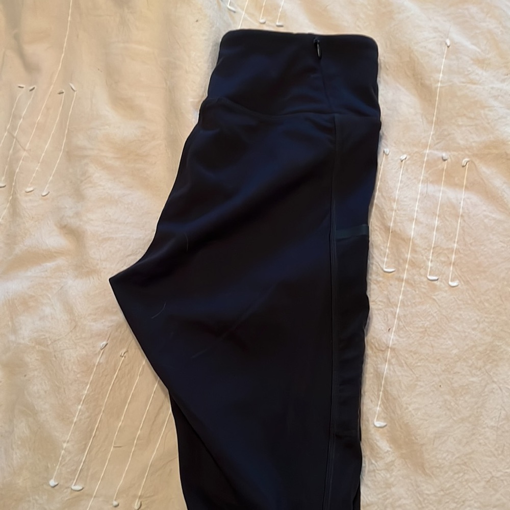 NWT Fabletics - Black workout Leggings - Highwaisted - Picture 8 of 9